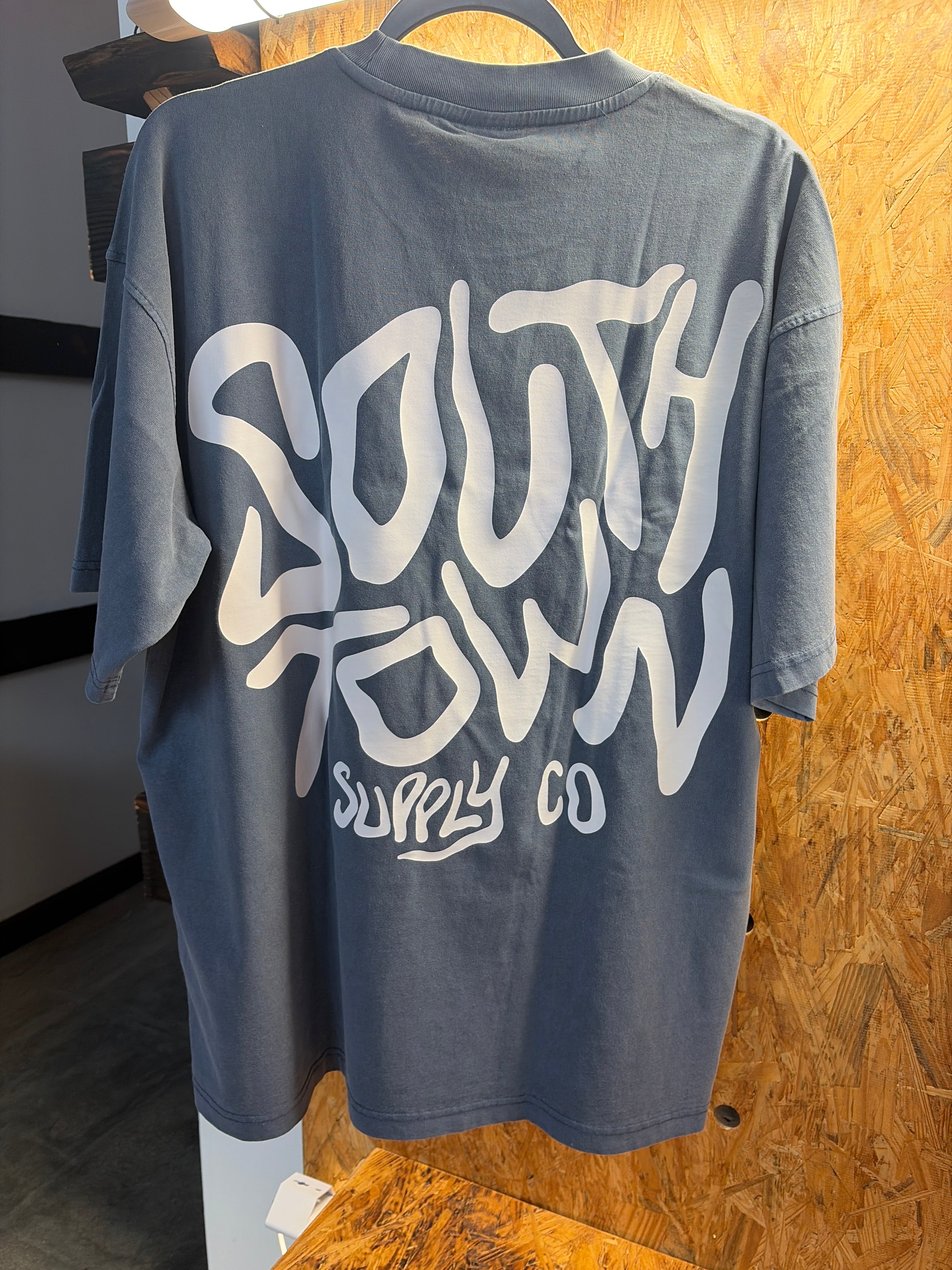 Southtown wavy grey/white